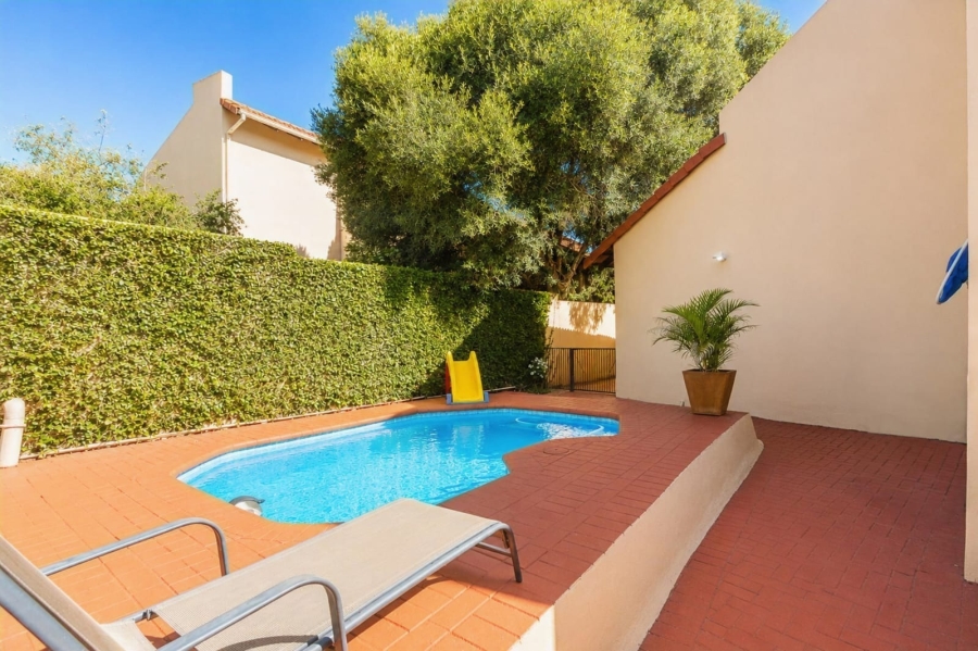 4 Bedroom Property for Sale in Safari Gardens North West